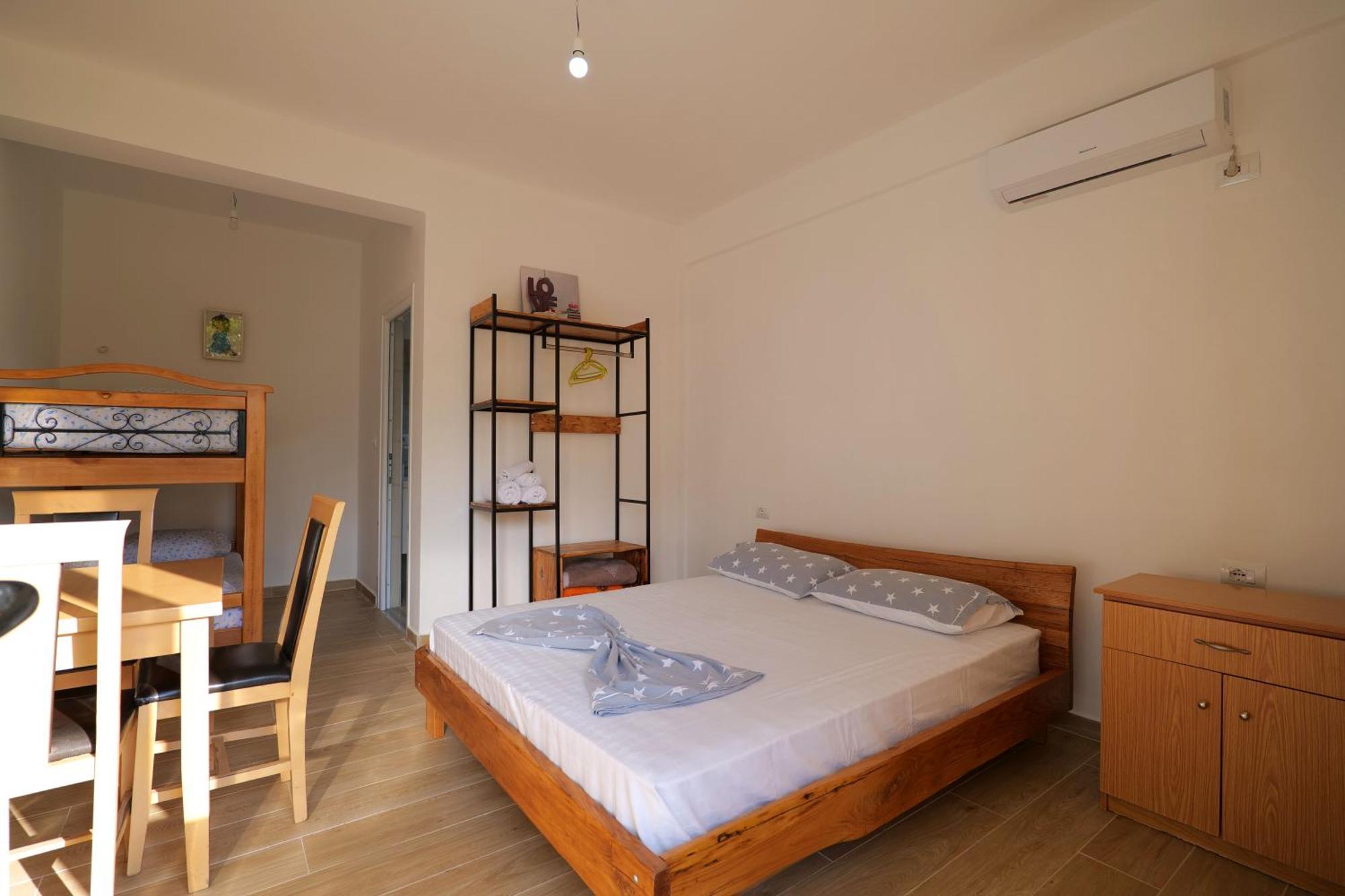Tropikal Freskia Bunec Sarandë Buitenkant foto