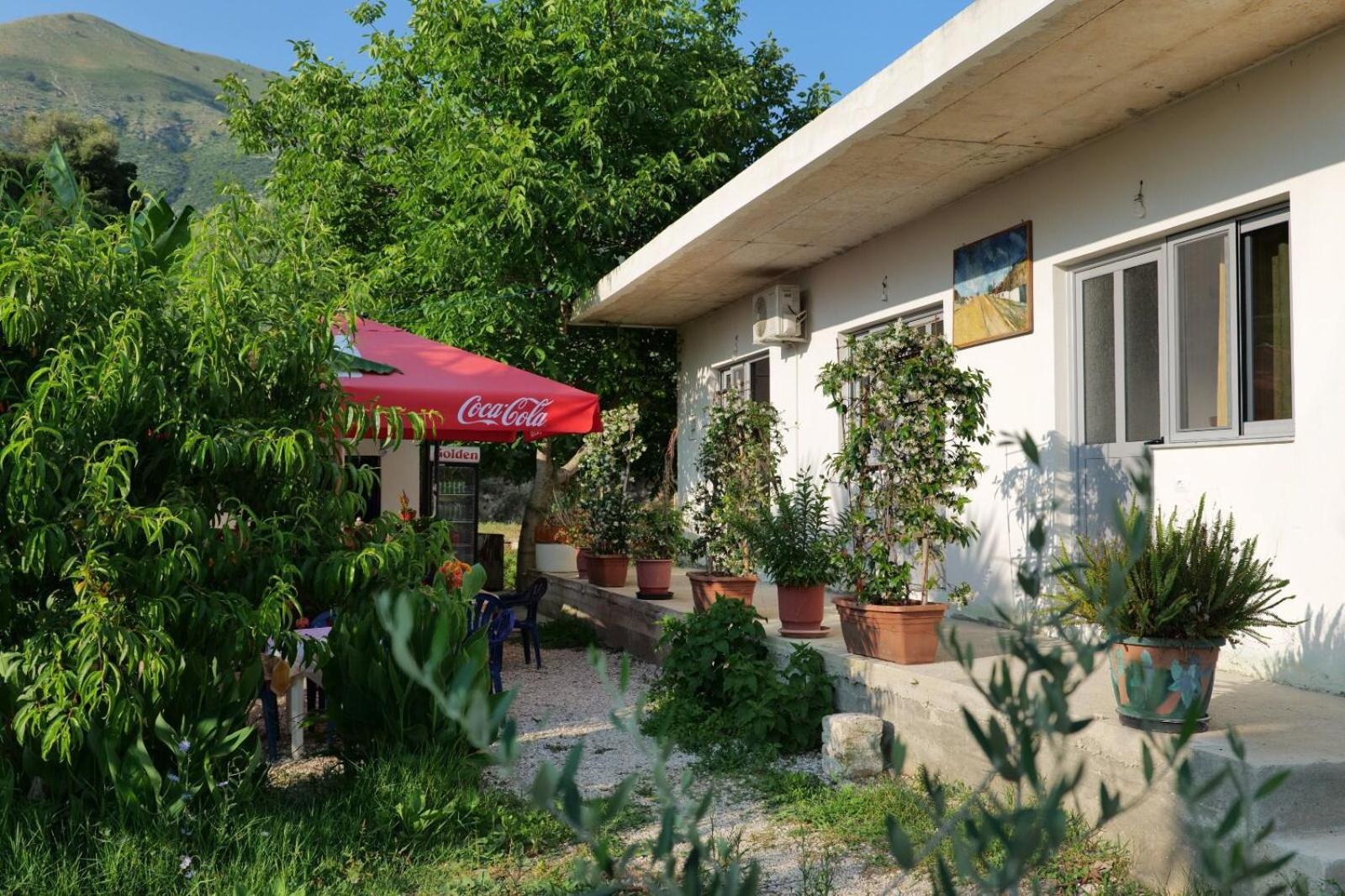 Tropikal Freskia Bunec Sarandë Buitenkant foto