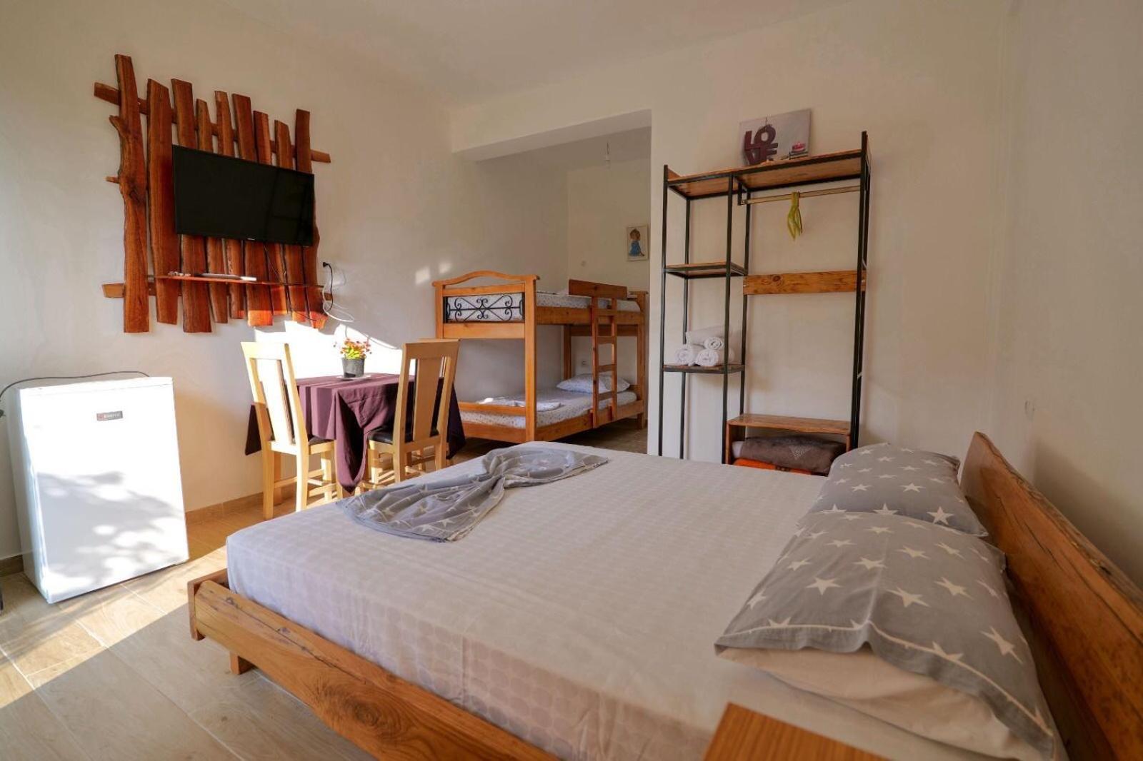 Tropikal Freskia Bunec Sarandë Buitenkant foto
