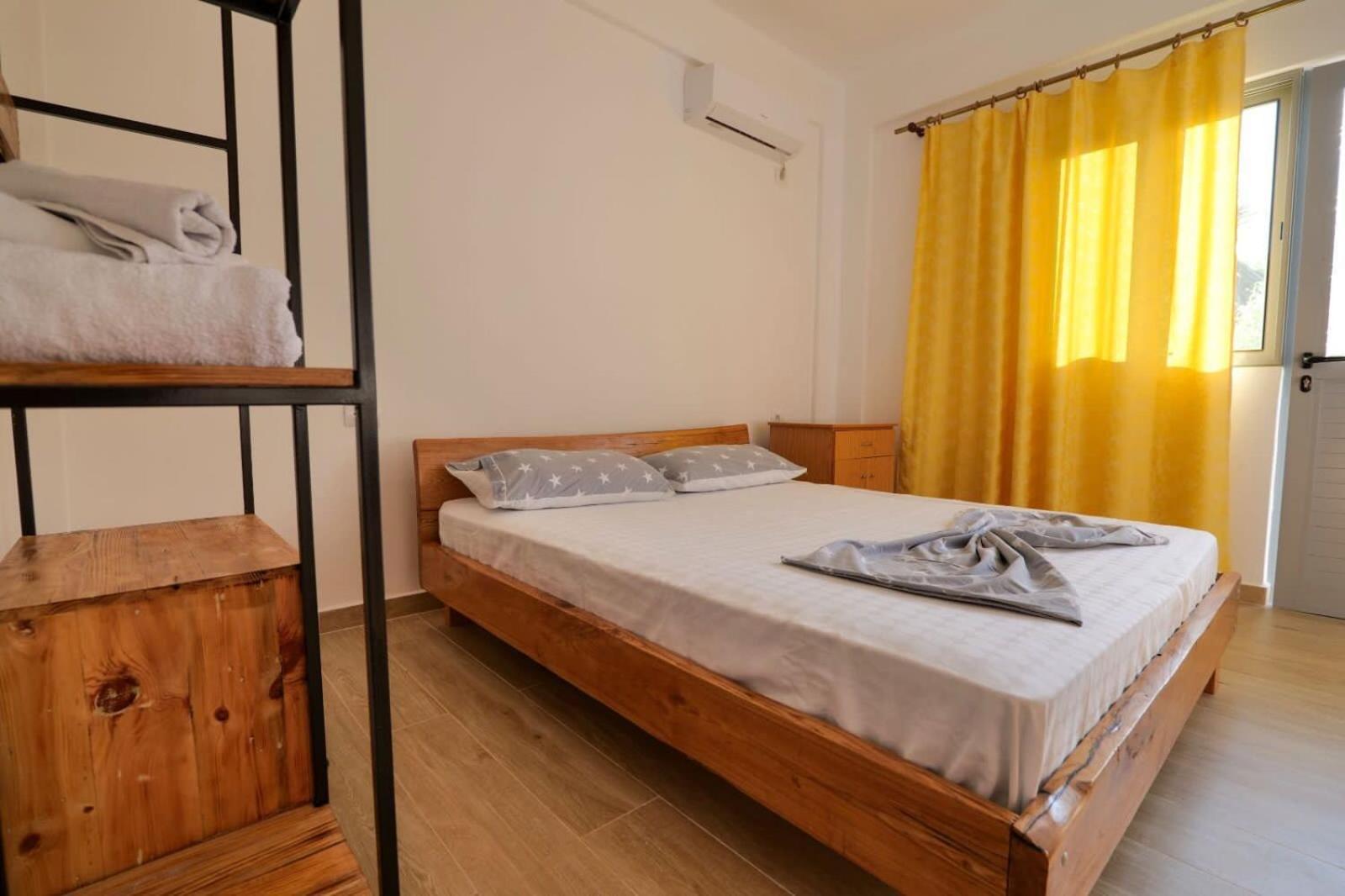 Tropikal Freskia Bunec Sarandë Buitenkant foto